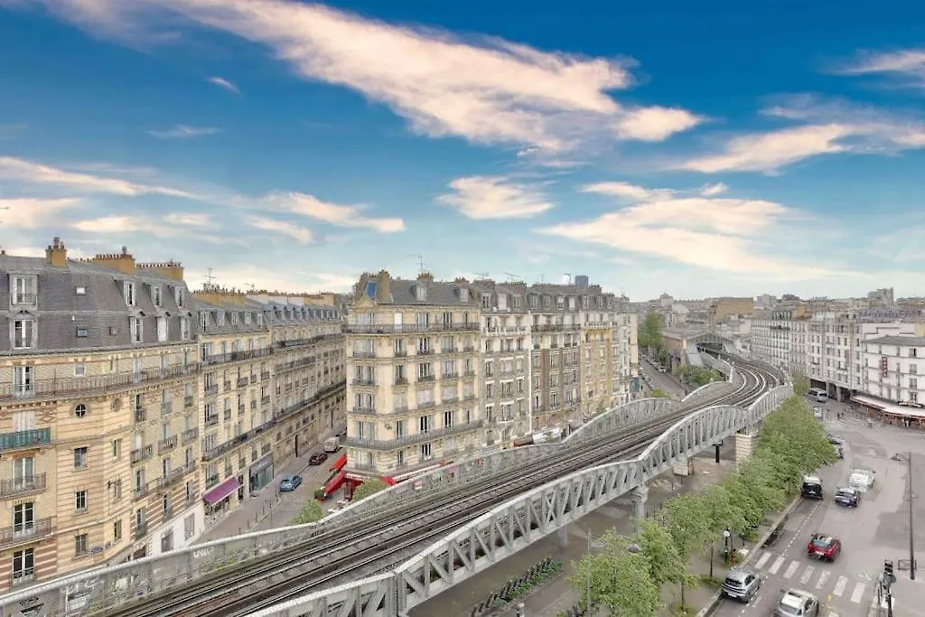 Superbe T2 Avec Balcon Vue Sur La Tour Eiffel Apartment Paris